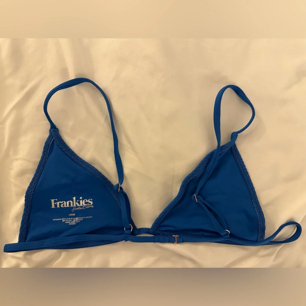 Frankie’s Bikinis Chase top size L